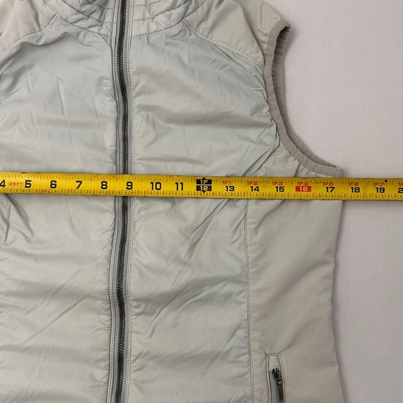 KUHL Outdoor Women's Small Gray Lightweight Quilted‎ Puffer Vest Zip Up Pockets - Picture 7 of 8